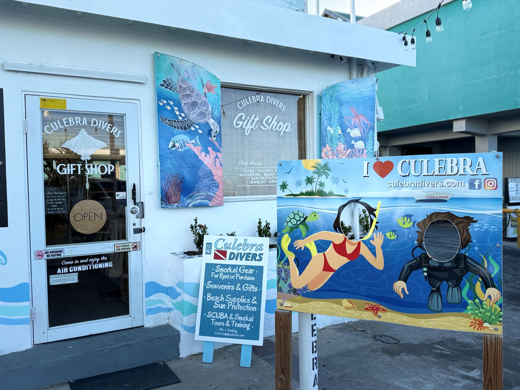 dive_shop_gift_shop_1.jpg__PID:0c4e6c92-8ac2-411c-86ee-2d094dd9bf36